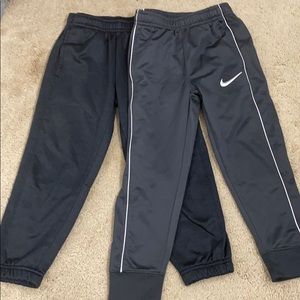 Bundle of 2 Nike toddler sweat pants